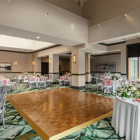 Embassy Suites By Hilton Fort Lauderdale 17Th Street-2